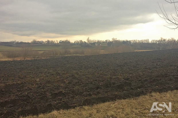 Захід через суди намагається відкрити ринок землі в Україні - Ляшко погрожує спалити парламент