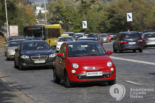 Криза не страшна: українці активно купують нові автомобілі