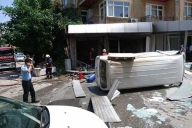 В Стамбуле в одном из офисов прогремел взрыв, есть пострадавший