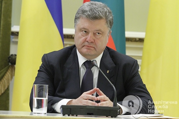 Порошенко подписал закон о разблокировке реформы общественного вещания в Украине