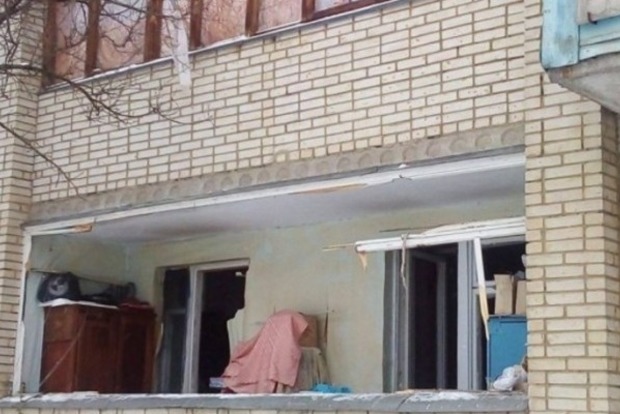 Взрыв в жилом доме в Сумах могли устроить умышленно