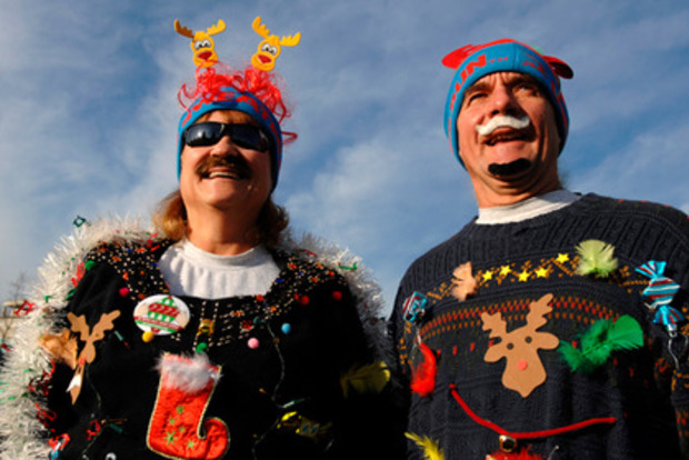 Уродливый рождественский свитер станет супер пропуском на самолет