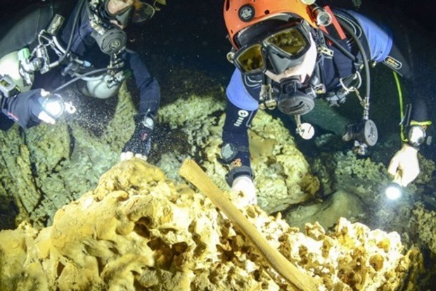 У величезній підводній печері знайшли кладовище майя