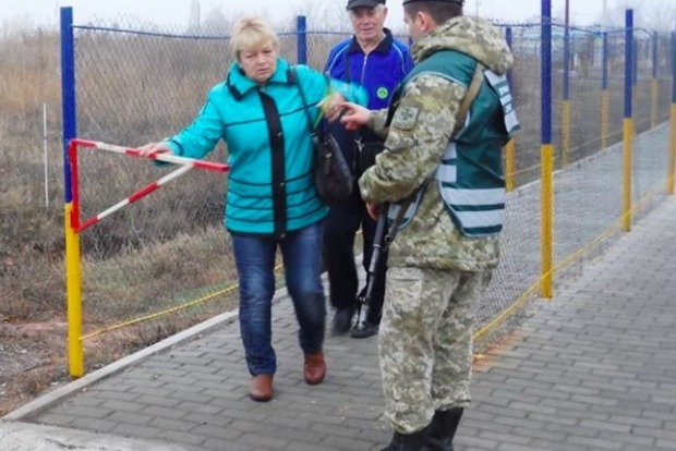 В Луганской области таки открыли пункт пропуска Золотое