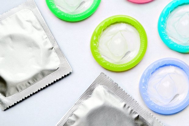 Самые распространенные и устаревшие мифы о презервативах