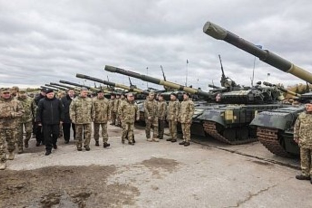 Порошенко назвав армію України однією з найсильніших у Європі