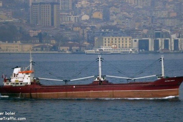 В Іспанії затримали судно з тоннами гашишу і 11 українцями
