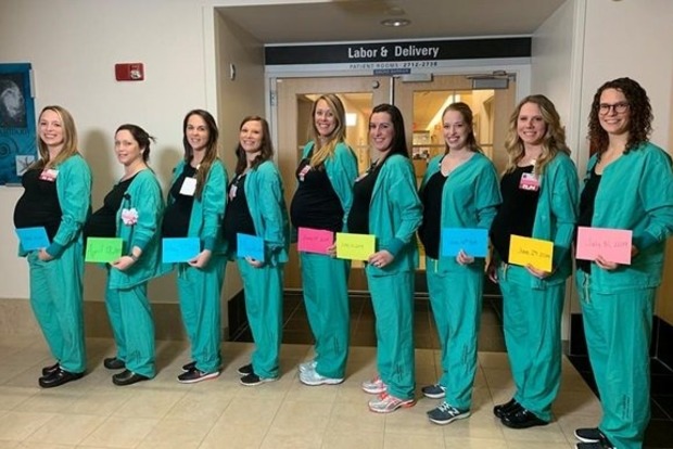 У пологовому будинку США завагітніли відразу дев'ять медсестер