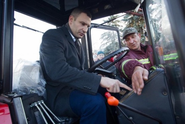 На радость киевлянам: в столице КГГА в два раза повысила тарифы на коммунальные услуги