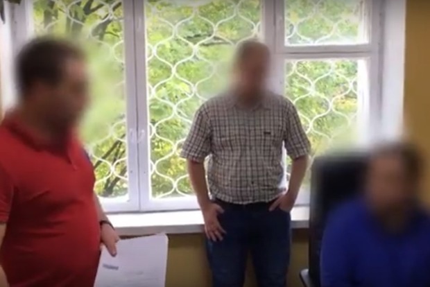 Харківський хакер через веб-камери підглядав за жертвами, серед яких є й українські політики