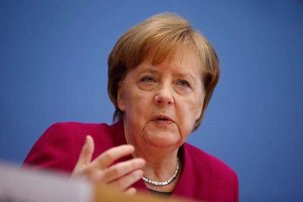 Меркель приструнила Путіна: Можливості для повернення в G8 немає