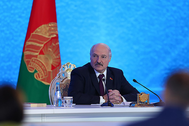 Лукашенко сказав, чому не визнає Крим російським