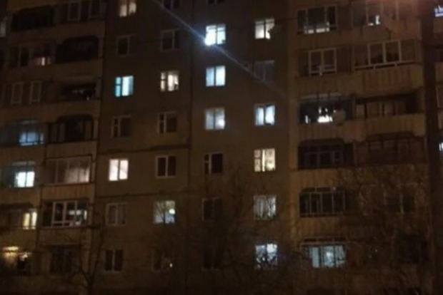 У Львові розбився школяр, який випав із вікна