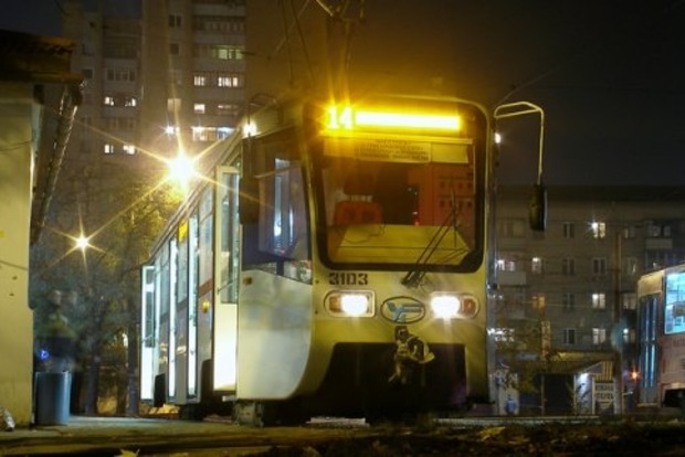 В Харькове запустили ночные маршруты троллейбусов и трамваев
