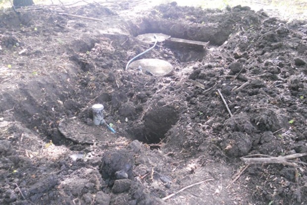 На Львовщине преступники сделали врезку в нефтепровод, чтобы воровать топливо