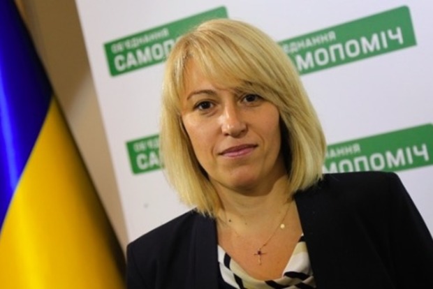 Депутат Олена Бабак «з особистих міркувань» йде з Ради