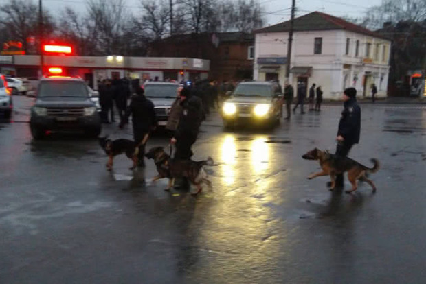 В Харькове неизвестный захватил заложников в отделении «Укрпочты»