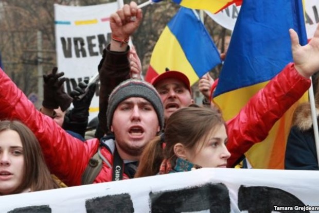 В Кишиневе митингуют за объединение с Румынией