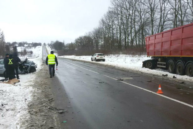 На трассе в Ровенской области граждане Польши попали в ДТП, 2 погибших