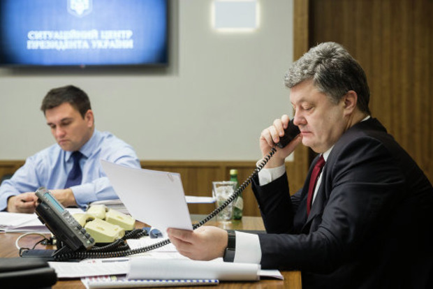 Петр Порошенко и Павел Климкин осудили теракт в Барселоне