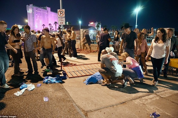 Количество жертв стрельбы в Лас-Вегасе увеличилось до 50 человек