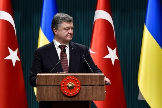 ﻿Порошенко заявив про готовність обміняти Савченко, але «пропозицій не надходило»