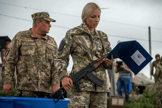 В силовых структурах Украины служат 10 тысяч женщин