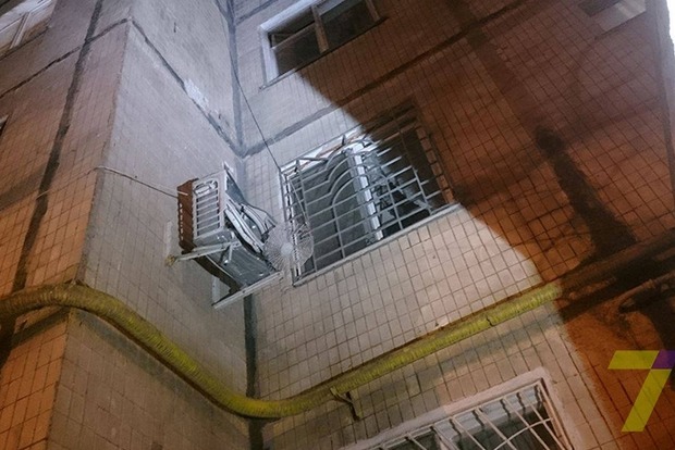 В Одессе девушка сорвалась с 8-го этажа при попытке сделать селфи