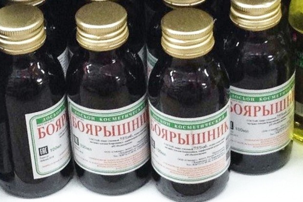 В Запорожье изъяли 200 тысяч бутылок российского «Боярышника» 