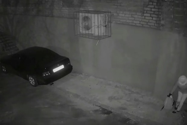 Обнародовано видео закладки взрывчатки в автомобиль убитого полковника СБУ