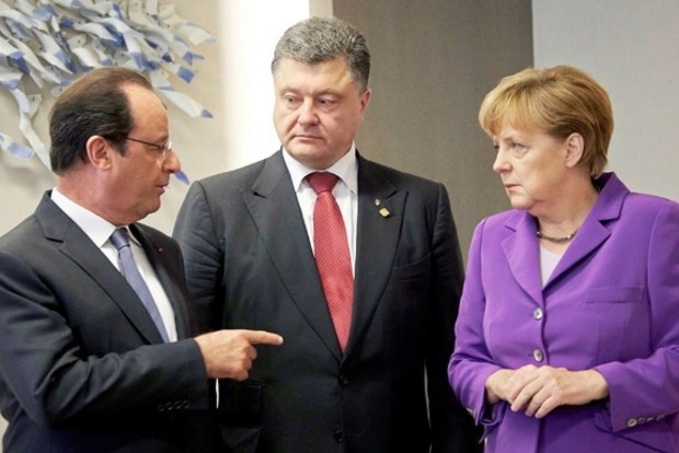 Порошенко, Меркель и Олланд обсудили введение полицейской миссии ОБСЕ на Донбассе