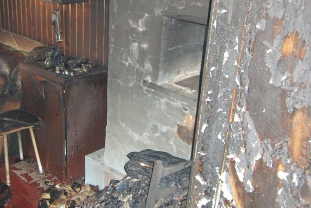 ﻿Внаслідок пожежі в Київській області загинули дві людини