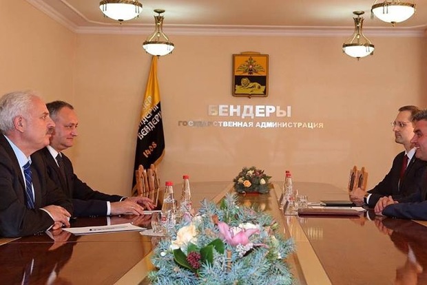 Президент Молдовы встретился с главой непризнанного Приднестровья