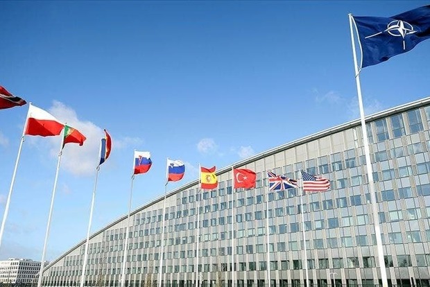 Совет стран участниц НАТО планирует принять Россию 12 января