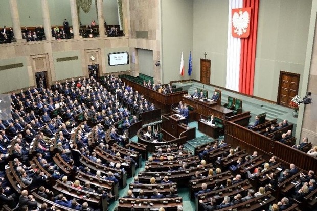 Глава МВД Польши признал голосование в Сейме законным 