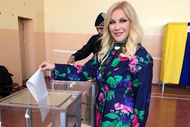 Опальная Повалий приехала из Москвы в Киев на выборы