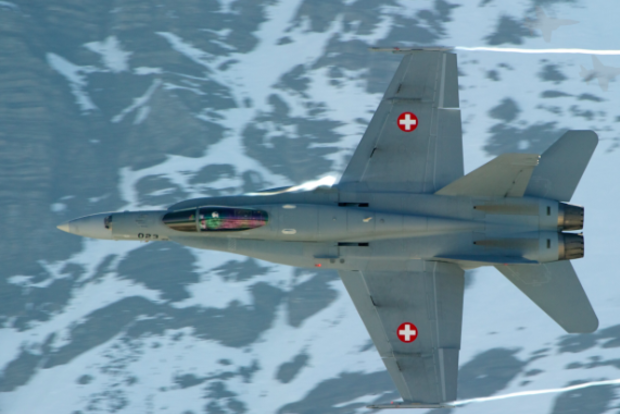 В Альпах знайдено уламки літака ВПС Швейцарії