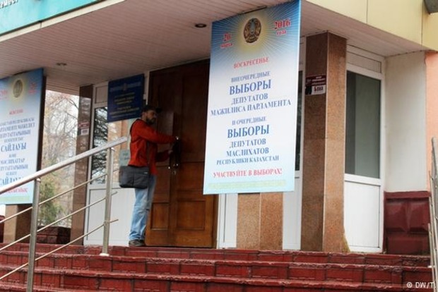 У Казахстані тривають дострокові парламентські вибори