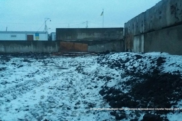 Опубликовано видео обстрела КПВВ «Марьинка»