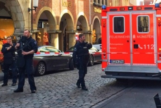 Після наїзду фургона в натовп у Мюнстері загинули 4 людини, 30 постраждали