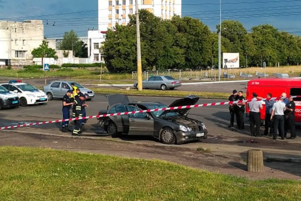 Взрыв авто в Черкассах. Полиция подтверждает гибель водителя