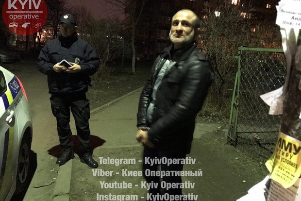 Воры на Оболони в Киеве пытались ограбить квартиру в присутствии хозяйки