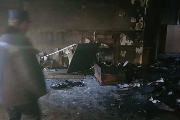В черновицкой школе ночью произошел крупный пожар