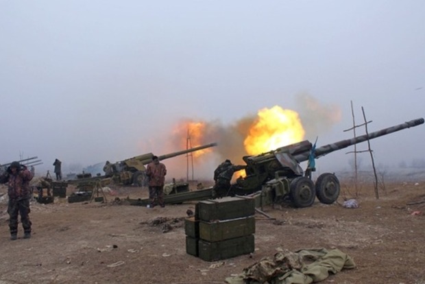 Боевики ударили из артиллерии по жилому сектору Авдеевки