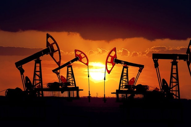 Венесуэла начала переговоры с Россией по добыче нефти