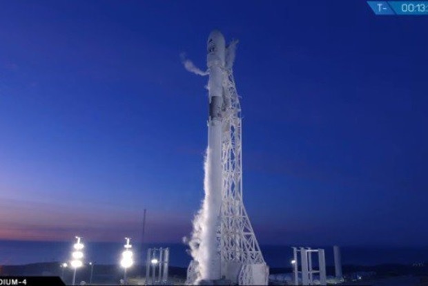 Запущенную в космос Tesla Маска официально признали спутником