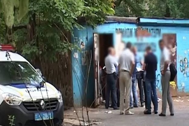 В столице рецидивист убил мужчину в пункте приема вторсырья (видео)