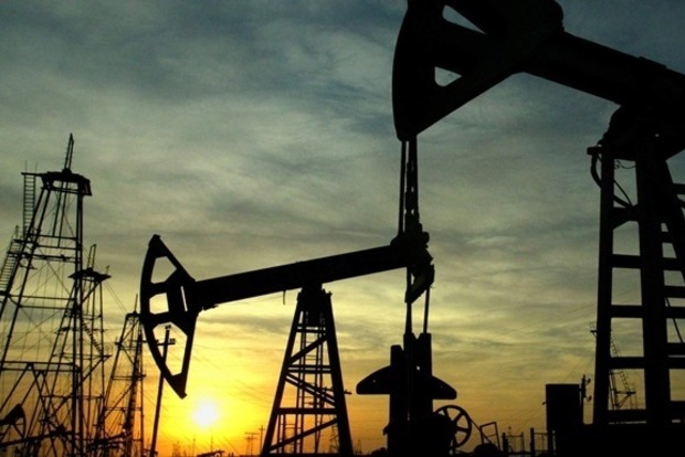 Нефть марки Brent торгуется 52,44 доллара за баррель