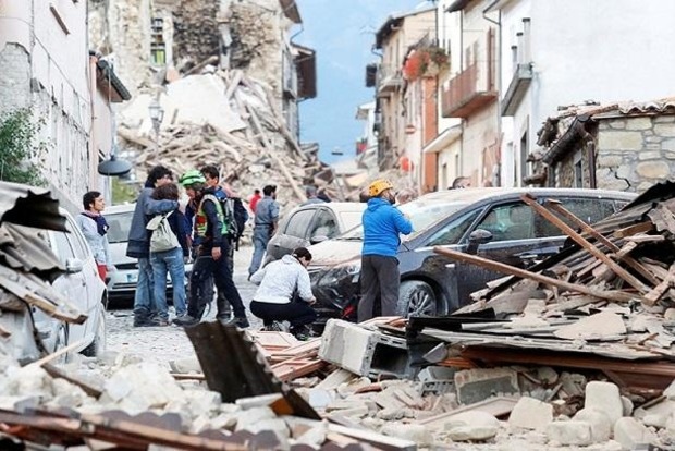 Во время землетрясения в Италии ранения получили несколько человек