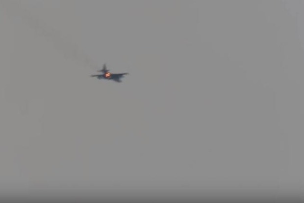 З'явилося нове відео обстрілу російського Су-25